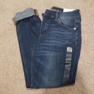 AEO Tomgirl jeans!!!